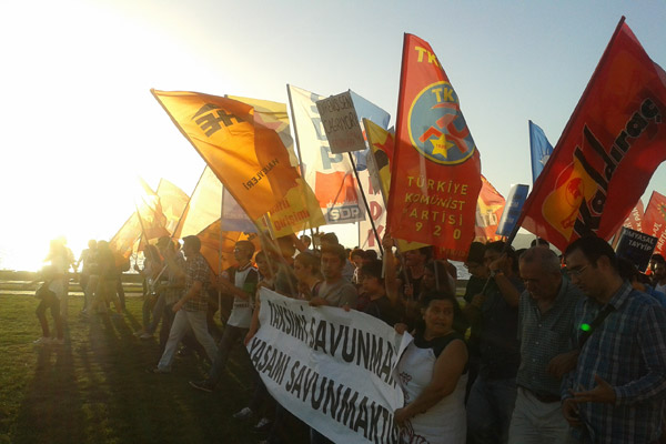 Diren Gezi, İzmir