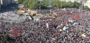 31 Mayıs'ın birinci yıldönümünü kutluyoruz 31 Mayıs'ın birinci yıldönümünü kutluyoruz