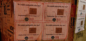 Kartal'da referandum afişlemesi Kartal'da referandum afişlemesi
